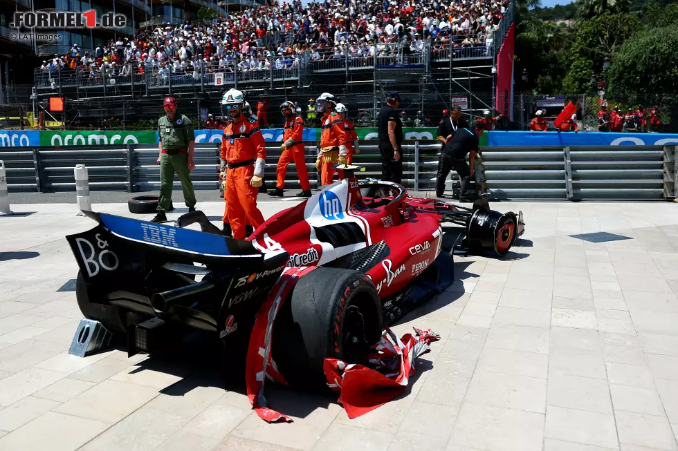 Foto zur News: Lewis Hamilton (Ferrari)