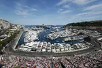 Foto zur News: Yuki Tsunoda (Red Bull), Oliver Bearman (Haas) und Gabriel Bortoleto (Sauber)