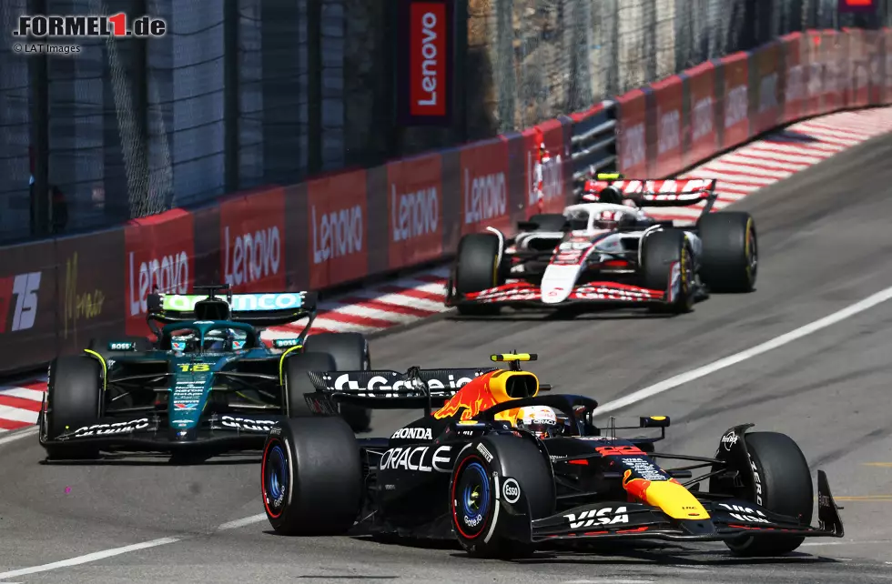 Foto zur News: Yuki Tsunoda (Red Bull), Lance Stroll (Aston Martin) und Oliver Bearman (Haas)