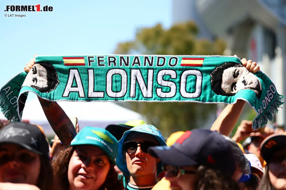 Foto zur News: Fernando Alonso (Aston Martin)