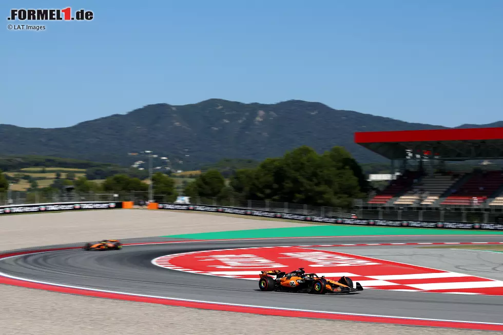 Foto zur News: Oscar Piastri (McLaren) und Lando Norris (McLaren)