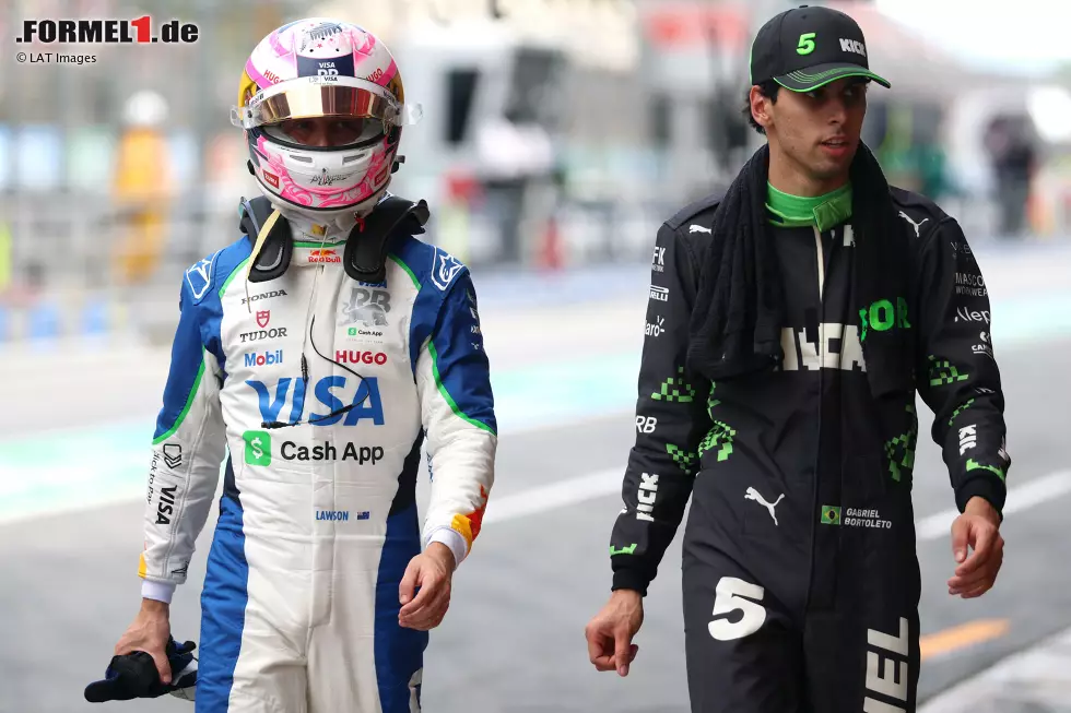 Foto zur News: Liam Lawson (Racing Bulls) und Gabriel Bortoleto (Sauber)