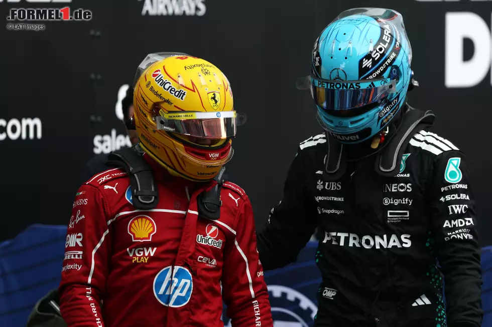 Foto zur News: Lewis Hamilton (Ferrari) und George Russell (Mercedes)