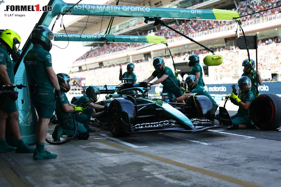 Foto zur News: Lance Stroll (Aston Martin)