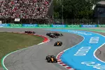 Foto zur News: Oscar Piastri (McLaren), Lando Norris (McLaren), Charles Leclerc (Ferrari) und Max Verstappen (Red Bull)