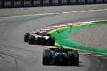 Foto zur News: Isack Hadjar (Racing Bulls) und Pierre Gasly (Alpine)