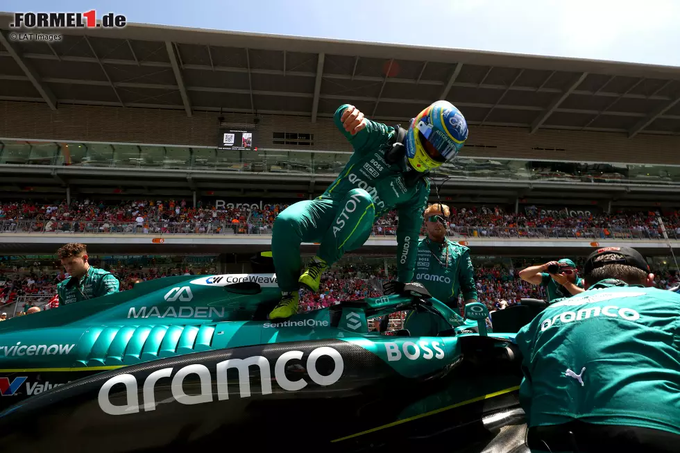 Foto zur News: Fernando Alonso (Aston Martin)