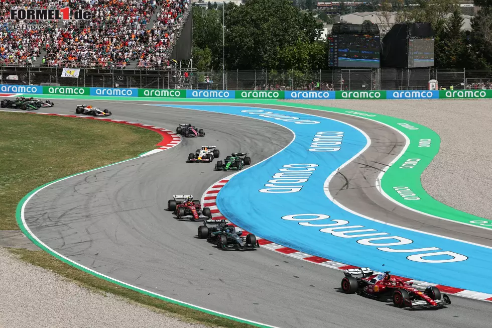 Charles Leclerc (Ferrari), George Russell (Mercedes), Lewis Hamilton (Ferrari), Nico Hülkenberg (Sauber) und Isack Hadjar (Racing Bulls) Foto zur News: Charles Leclerc (Ferrari), George Russell (Mercedes), Lewis Hamilton (Ferrari), Nico Hülkenberg (Sauber) und Isack Hadjar (Racing Bulls)
