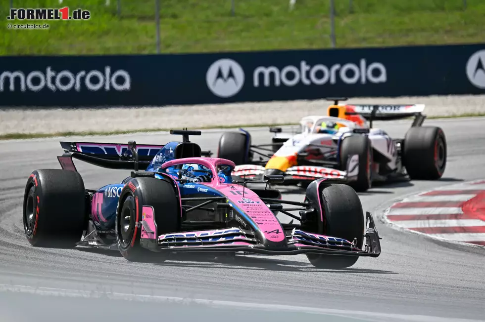 Foto zur News: Pierre Gasly (Alpine) und Isack Hadjar (Racing Bulls)