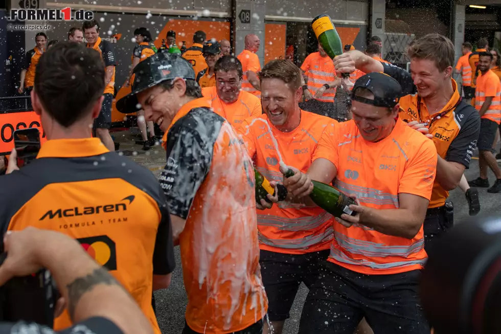 Foto zur News: Oscar Piastri (McLaren)