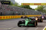 Foto zur News: Gabriel Bortoleto (Sauber), Oscar Piastri (McLaren) und Lando Norris (McLaren)