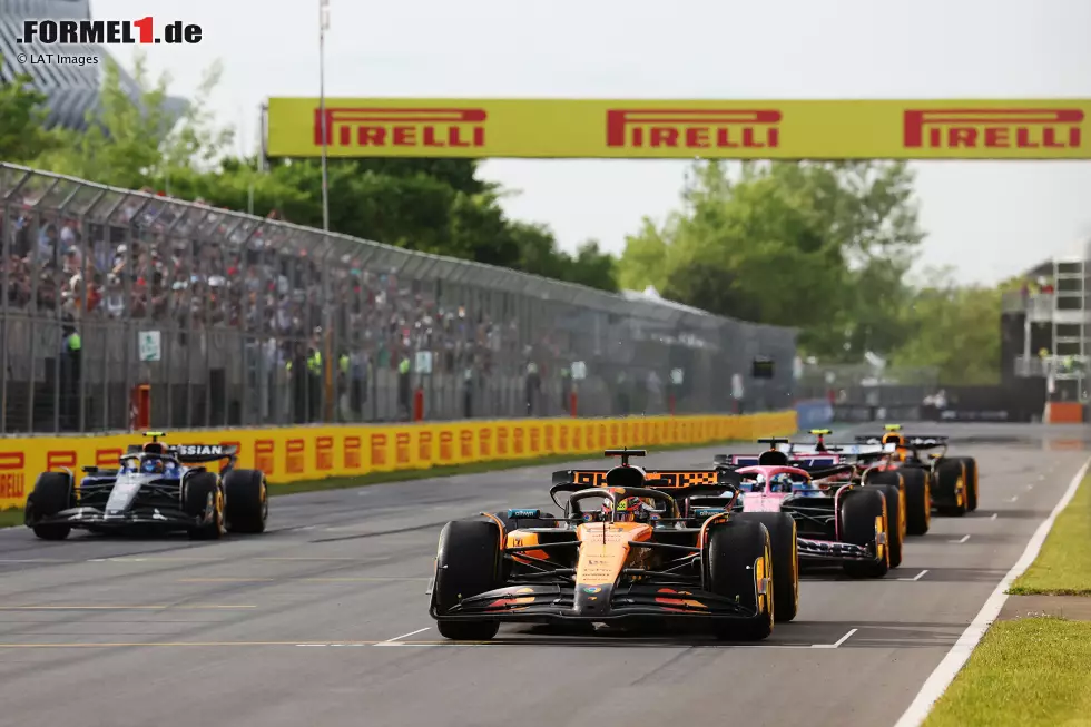 Oscar Piastri (McLaren), Carlos Sainz (Williams), Pierre Gasly (Alpine) und Lewis Hamilton (Ferrari) Foto zur News: Oscar Piastri (McLaren), Carlos Sainz (Williams), Pierre Gasly (Alpine) und Lewis Hamilton (Ferrari)