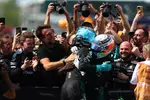 Foto zur News: Andrea Kimi Antonelli und George Russell (Mercedes)