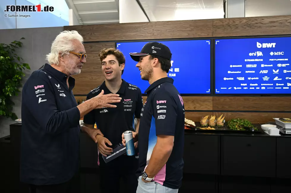 Foto zur News: Flavio Briatore, Franco Colapinto (Alpine) und Pierre Gasly (Alpine)