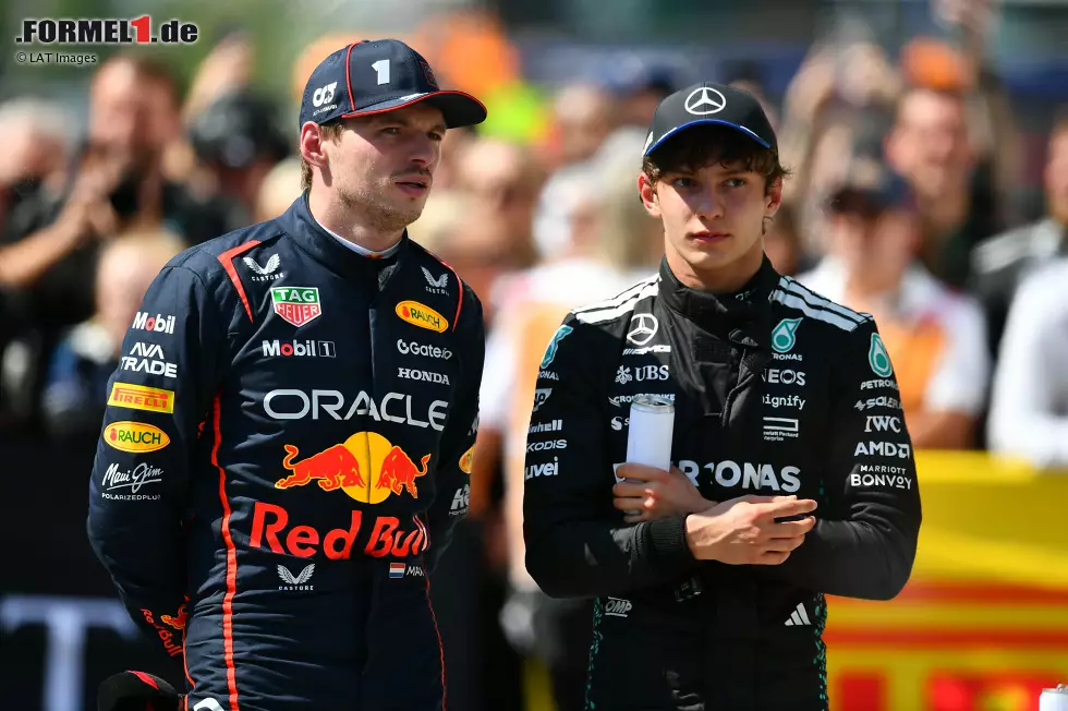 Foto zur News: Andrea Kimi Antonelli und Max Verstappen (Red Bull)