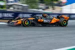 Foto zur News: Oscar Piastri (McLaren)