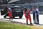 Foto zur News: Gras brennt am Red-Bull-Ring und muss gelöscht werden