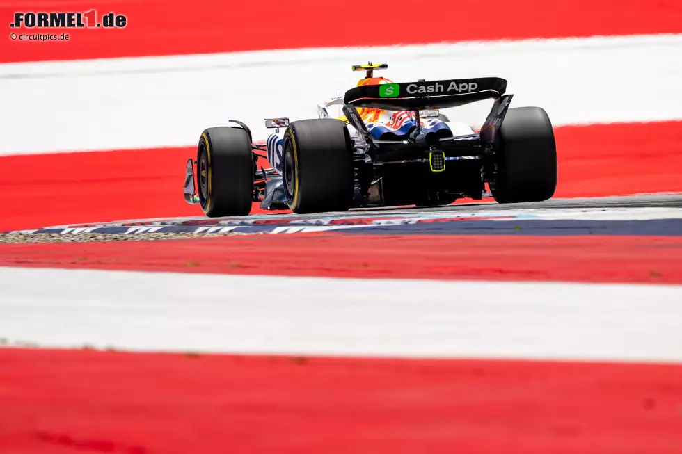 Foto zur News: Liam Lawson (Racing Bulls)