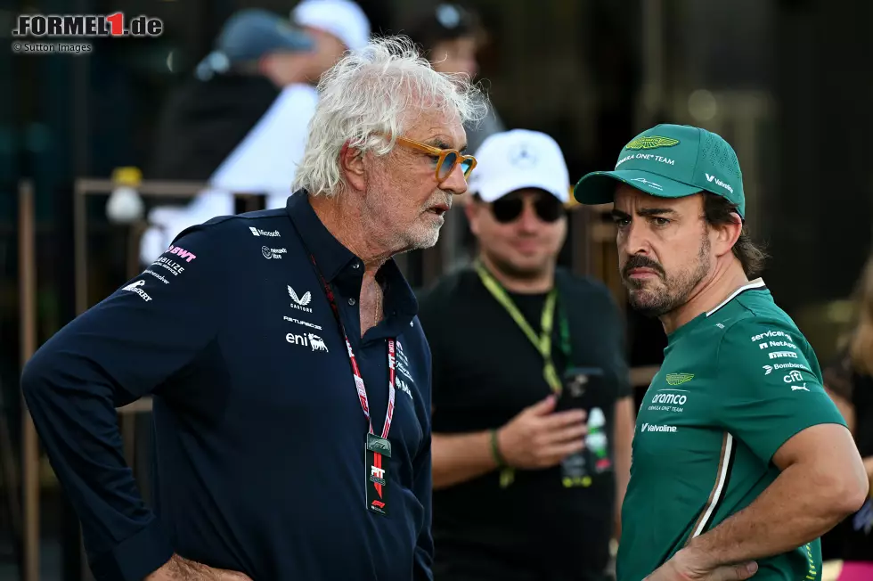 Foto zur News: Flavio Briatore und Fernando Alonso (Aston Martin)