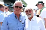 Foto zur News: Derek Warwick und Bernie Ecclestone