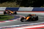 Foto zur News: Lando Norris (McLaren) und Oscar Piastri (McLaren)