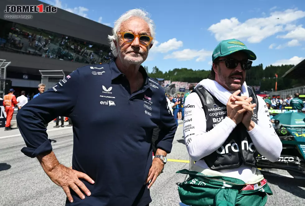 Foto zur News: Flavio Briatore und Fernando Alonso (Aston Martin)