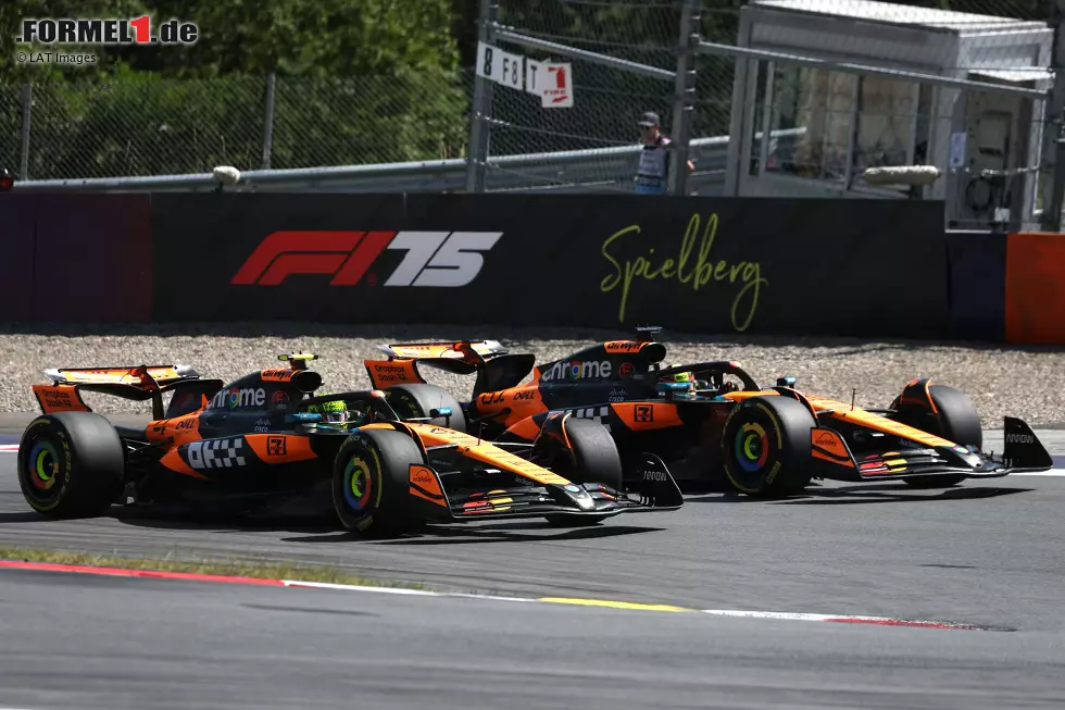 Foto zur News: Lando Norris (McLaren) und Oscar Piastri (McLaren)