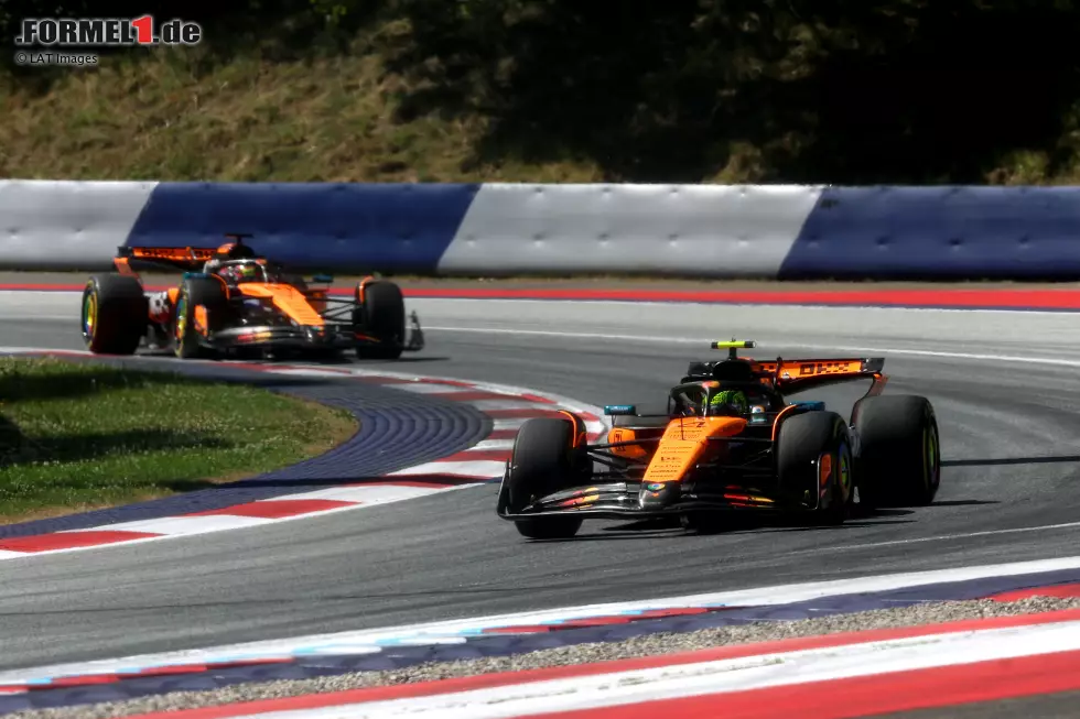 Foto zur News: Lando Norris (McLaren) und Oscar Piastri (McLaren)