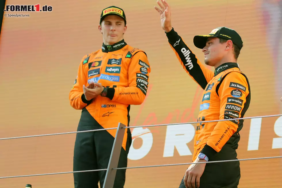 Foto zur News: Lando Norris (McLaren) und Oscar Piastri (McLaren)