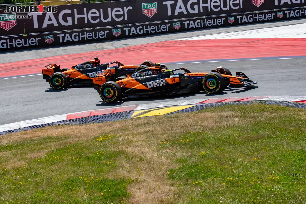 Foto zur News: Lando Norris (McLaren) und Oscar Piastri (McLaren)