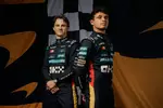 Foto zur News: Oscar Piastri und Lando Norris