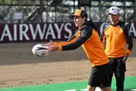Foto zur News: Oscar Piastri (McLaren) und Lando Norris (McLaren)
