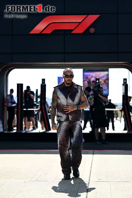 Foto zur News: Lewis Hamilton (Ferrari)