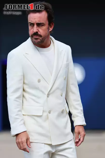Foto zur News: Fernando Alonso (Aston Martin)
