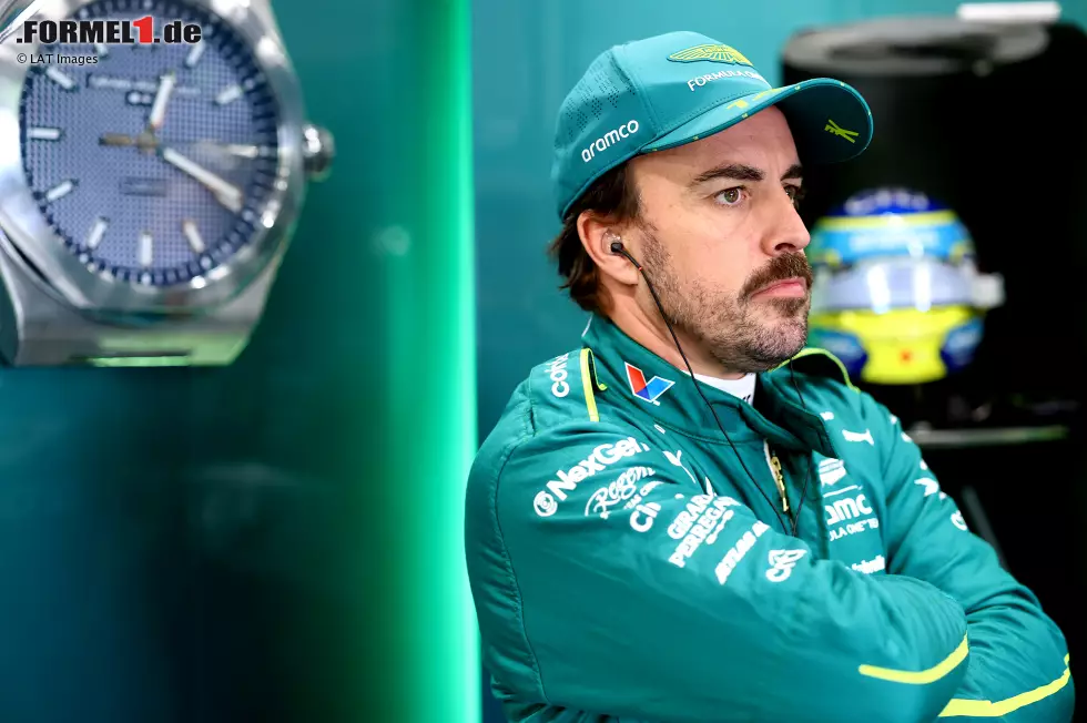 Foto zur News: Fernando Alonso (Aston Martin)