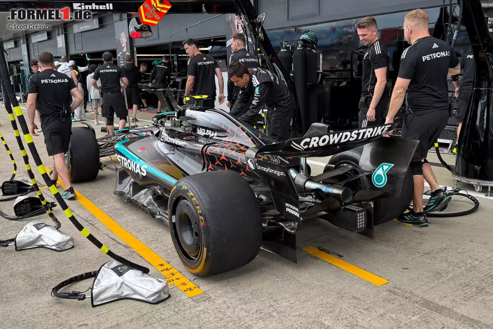 Foto zur News: Mercedes W16