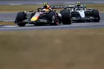 Foto zur News: Andrea Kimi Antonelli und Yuki Tsunoda (Red Bull)
