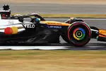 Foto zur News: Oscar Piastri (McLaren)