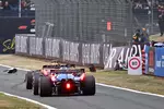 Foto zur News: Max Verstappen (Red Bull), Carlos Sainz (Williams) und Oliver Bearman (Haas)