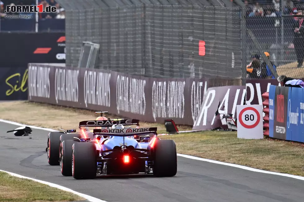 Foto zur News: Max Verstappen (Red Bull), Carlos Sainz (Williams) und Oliver Bearman (Haas)