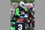 Foto zur News: Max Verstappen (Red Bull) und Nico Hülkenberg (Sauber)