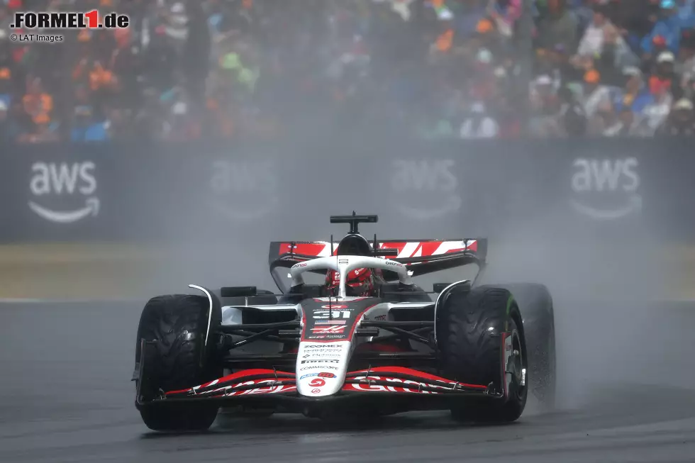 Foto zur News: Esteban Ocon (Haas)