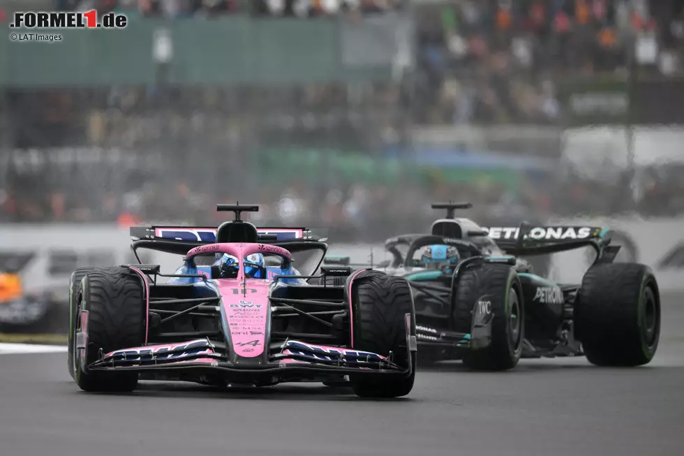 Foto zur News: Pierre Gasly (Alpine) und George Russell (Mercedes)