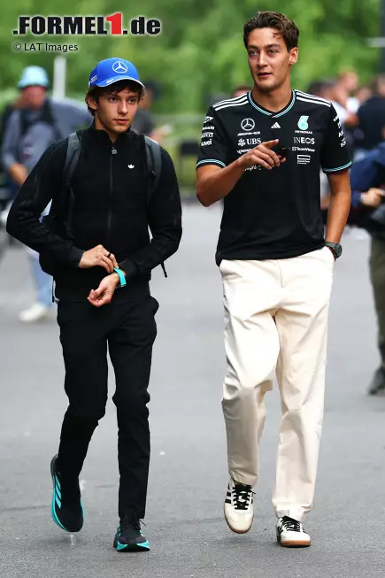 Foto zur News: Andrea Kimi Antonelli (Mercedes) und George Russell (Mercedes)