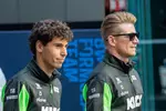 Foto zur News: Gabriel Bortoleto (Sauber) und Nico Hülkenberg (Sauber)