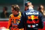 Foto zur News: Max Verstappen (Red Bull) und Oscar Piastri (McLaren)