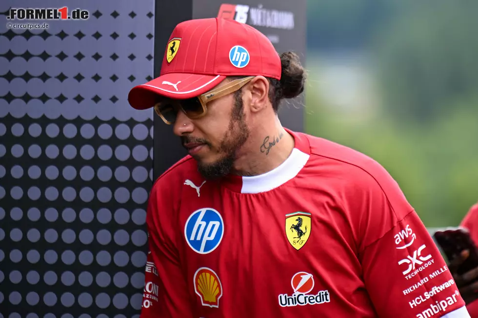 Foto zur News: Lewis Hamilton (Ferrari)