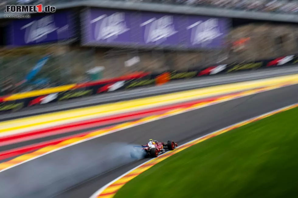 Foto zur News: Lewis Hamilton (Ferrari)