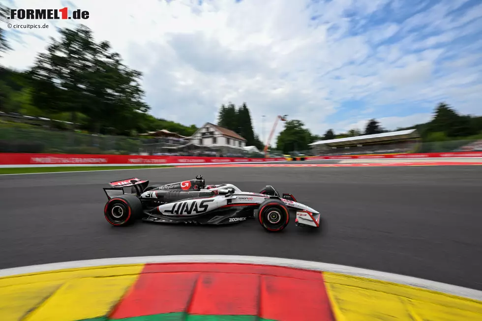 Foto zur News: Esteban Ocon (Haas)