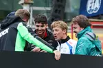 Foto zur News: Nico Hülkenberg (Sauber), Esteban Ocon (Haas), Liam Lawson (Racing Bulls) und Fernando Alonso (Aston Martin)